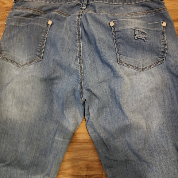 Burberry Low Rise Denim Jeans Size 10, Light/Medium Wash - Picture 5 of 6